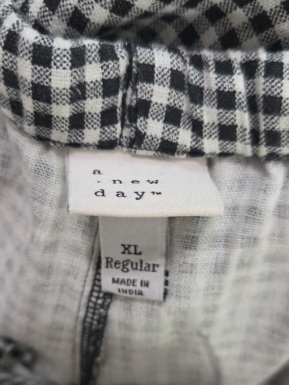 a new day Black & White Gingham Women’s Casual Pants - Picture 3 of 6